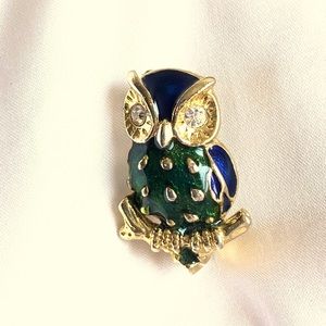 Vintage Owl Pin Brooch with White Rhinestone Eyes